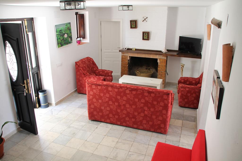 La Fuente De El Nacimiento Guest House Benamahoma Luaran gambar