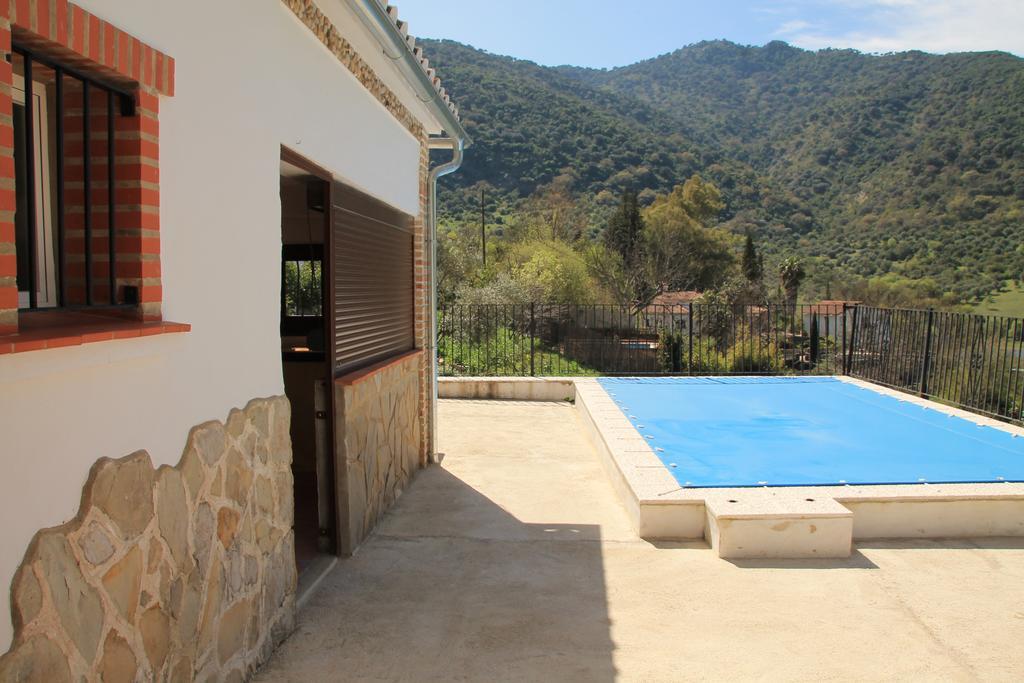 La Fuente De El Nacimiento Guest House Benamahoma Luaran gambar