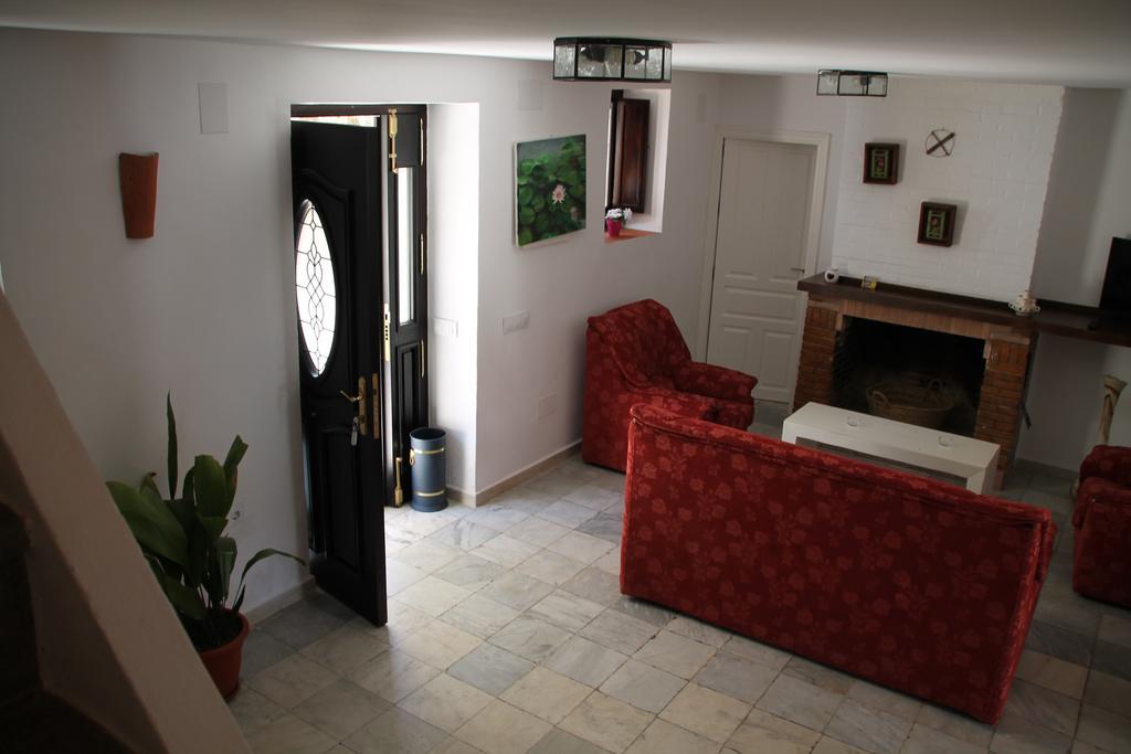 La Fuente De El Nacimiento Guest House Benamahoma Luaran gambar