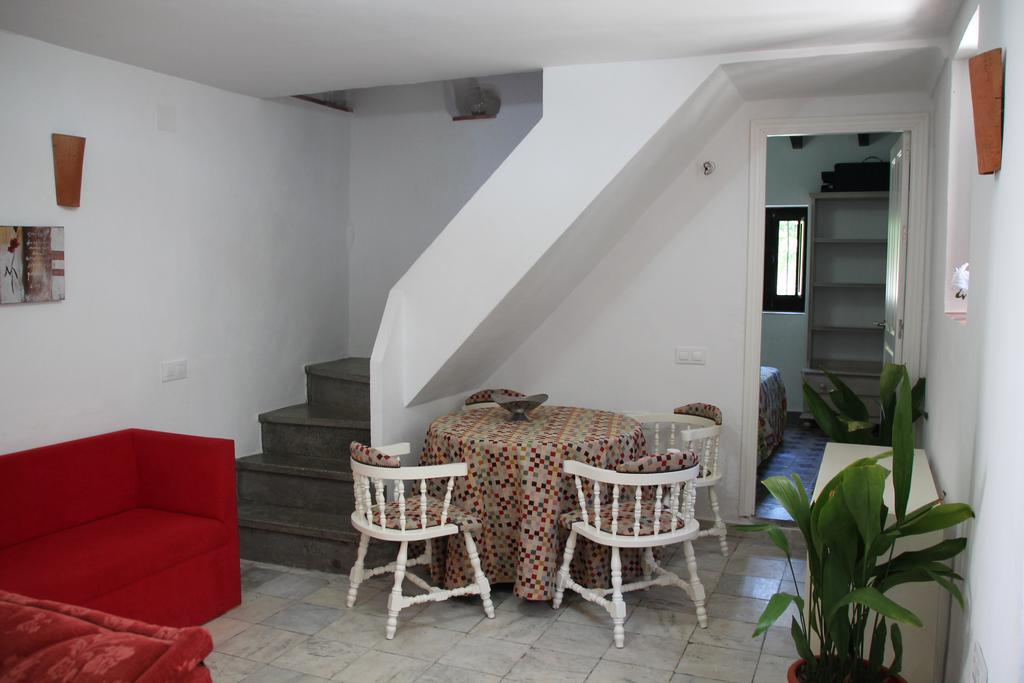 La Fuente De El Nacimiento Guest House Benamahoma Luaran gambar